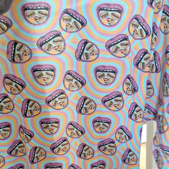 Colorful Patterned Women's Robe - Picture 2 of 4